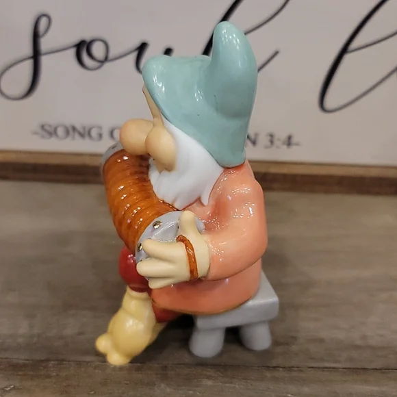 Bashful Bradford Exchange porcelain figurine. - Picture 2 of 5